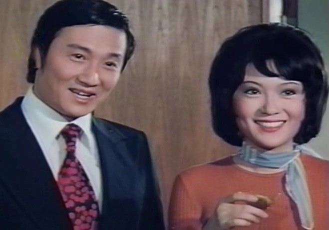 迷幻嬌娃 · 未註明